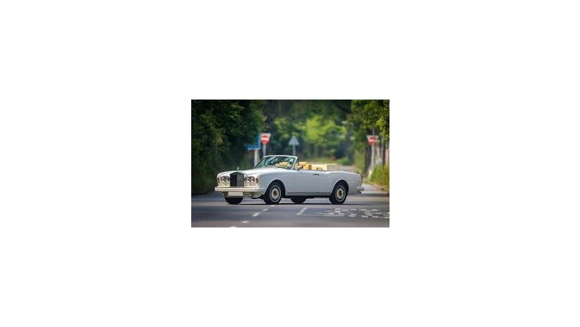 rolls-royce-corniche-white-big-0