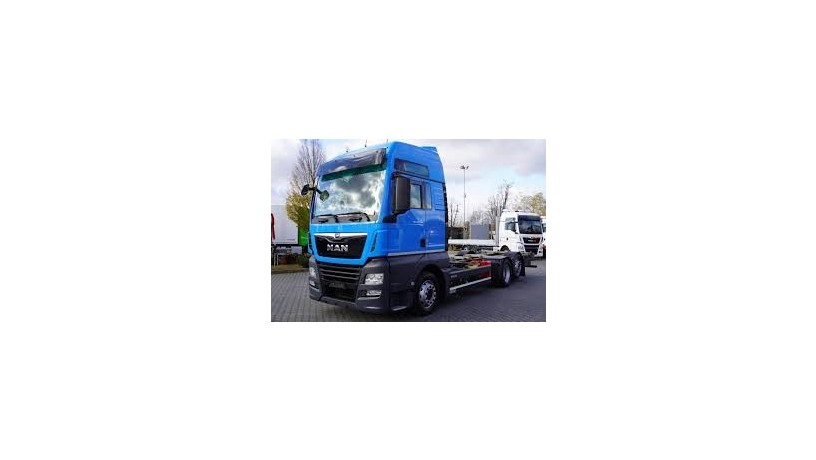 man-tgx-26500-low-loader-truck-big-0