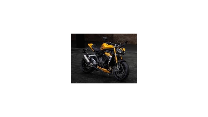 triumph-speed-triple-1200-rs-big-0