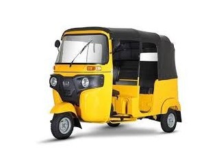 Bajaj RE Compact 4S