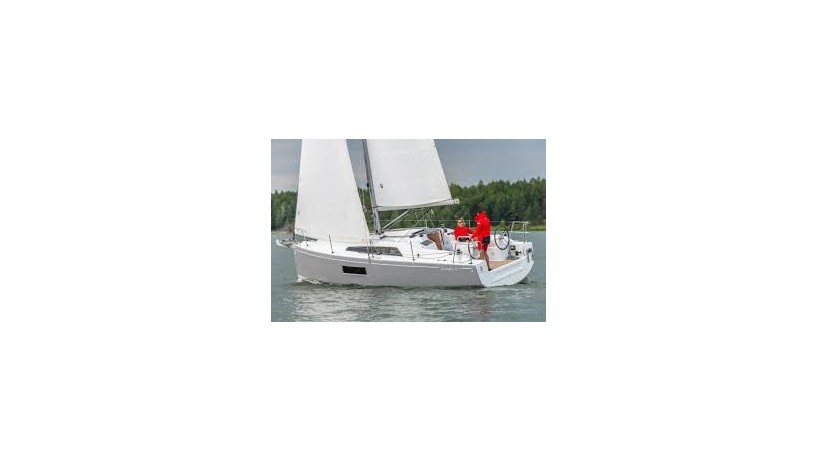 beneteau-oceanis-301-big-0