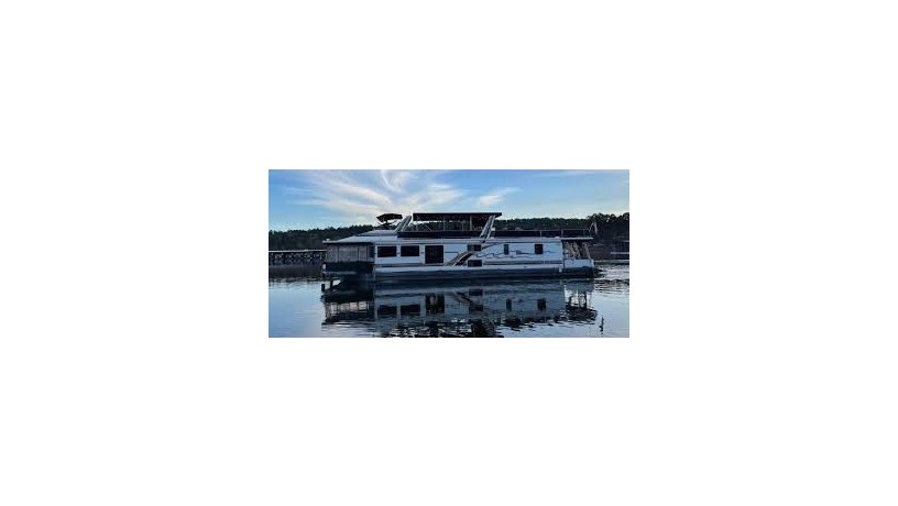 lakeview-16-x-60-houseboat-big-0